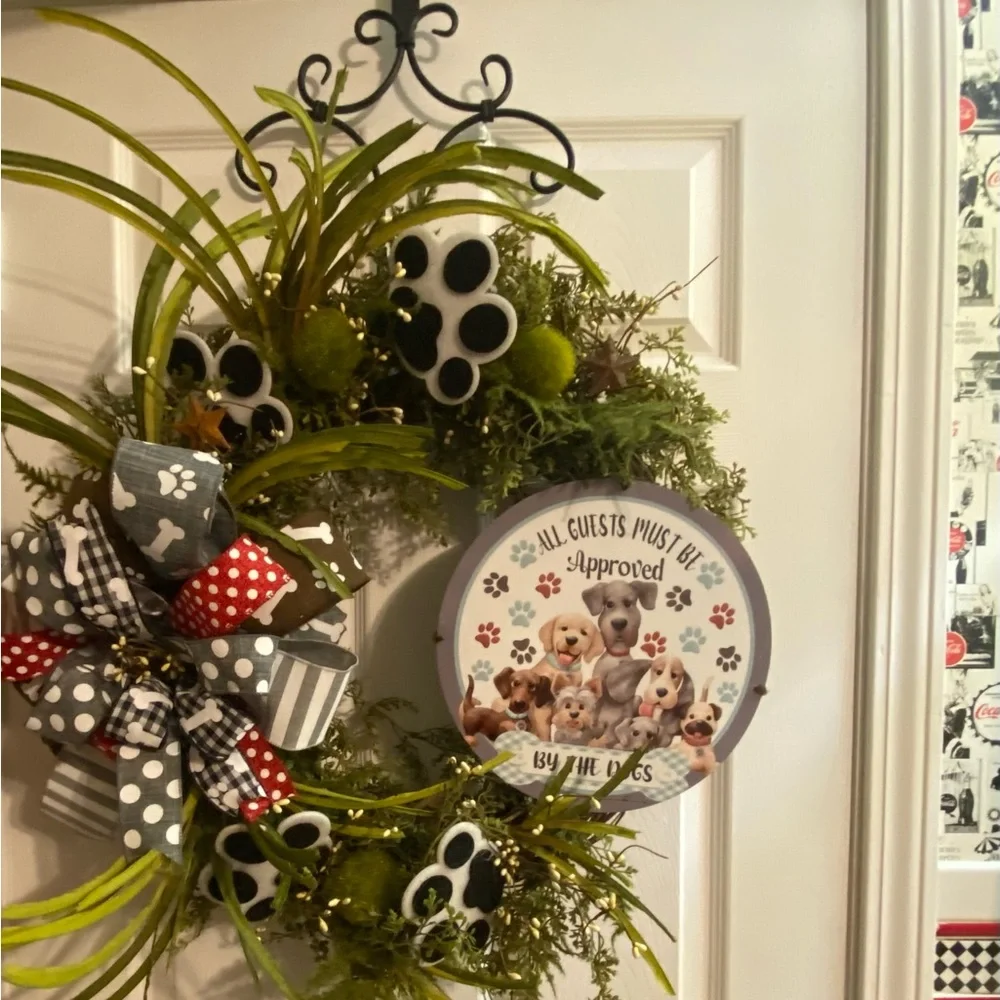 Dog-Themed Holiday Wreath with Green Accents